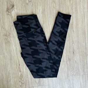 Alo Airbrush Leggings